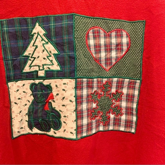 UO Vintage Red Quilted Motif Christmas Sweatshirt - Picture 2 of 6